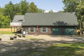 Twin Pines Retreat - Lake, Firepit and Games - 7