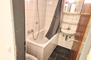 L21-Apartment Alsdorf, 2 Zimmer, 3 Betten, Standardisierte Ausstattung, ideal für Reisende, Pendler, Familien - Alsdorf - 4