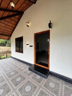 Kavalubare Retreat by Dazzle Destinations - Private Cottages and Near to City - Chikmagalūr - 1