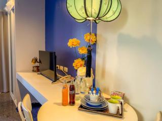 Hotel with Balcony in PhuketTown - Phuket - 5