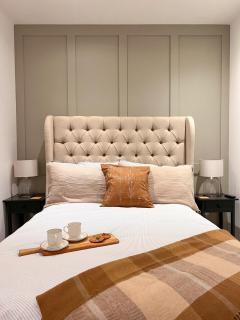 Cosy 2 Bed Retreat with FREE Secure Parking - 0