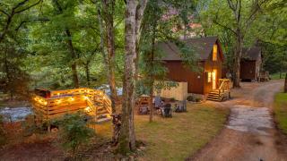 Creekwalk Inn Bed and Breakfast with Cabins - 1