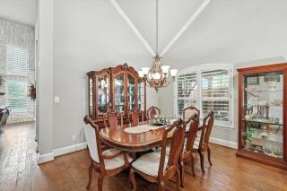 Lewisville Luxe Pool Getaway - Patio BBQ TV Room - 8