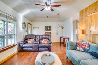 Peace, Space and Starry Nights Ranch Home in Azle - 6