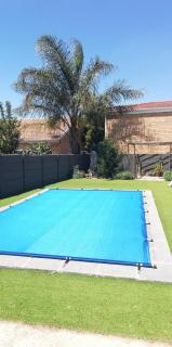 Durbanville Luxury Living Private Room - Durbanville - 9