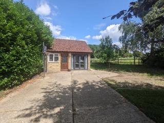 South Lodge - - 4