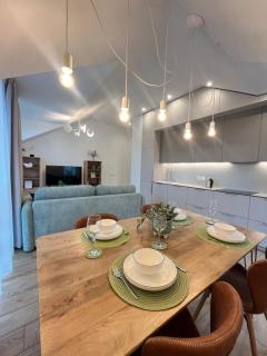 Spacious Apartment w-Balcony & Garage I Cohost - Vilnius - 2