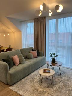 Spacious Apartment w-Balcony & Garage I Cohost - Vilnius - 9