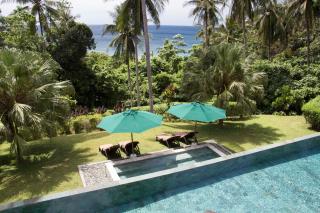 Luxurious Private Holiday Villa at Tip of Borneo - 1