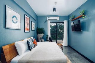 Boutique one-bedroom apartment near airport, business hubs - 0