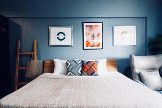 Boutique one-bedroom apartment near airport, business hubs - 7