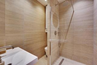 Appartement haut de gamme avec 2 salles de bains et climatisation au cœur du Marais - 1