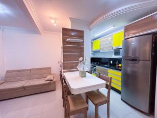Apartamento compacto a 100 metros do mar de Canasvieiras - Florianópolis - 4