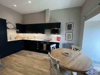 Number 6 Clevedon - 5