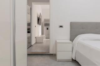 Homiday - Grey Apartment - Free Parking - 3