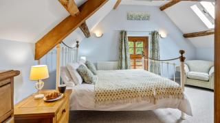 Kestrel Barn - Frocester - 1
