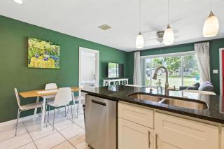 Coastal Getaway - 9