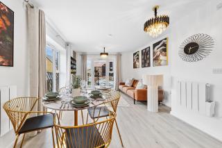 Brand New Luxurious 2bed Apartment by AYMONS HAVEN - 0