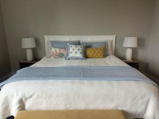 King Bed, Beach Views, The Salt Surf Shack - 3