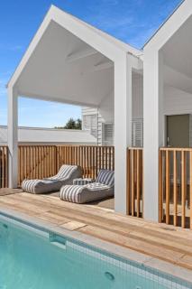 Sorrento Style Luxe design Pool Prime position - 6