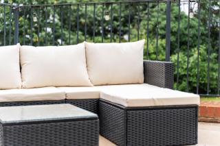 Luxury 2 Bed Terraced Apartment In Slough - 3