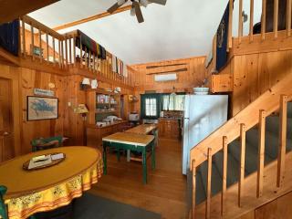 Bear Island Retreat - Sandy Beach & Private Dock - 2