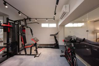 88 Escape by Spacey Pool-Modern-Prime spot #73- - 8