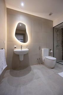 New! Stylish studio 88 by spacey-69- - 2