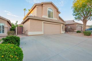 Bright 3BR with Backyard Pool, BBQ Grill and Workspace - 6