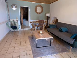 Petite maison à la campagne avec extérieur - 9