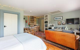 The Studio at The Little Dairy Park Farm - Countryside Retreat on the Isle of Wight - 3