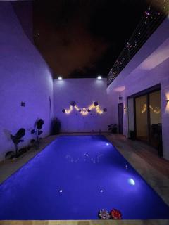 Family villa with a pool - 9