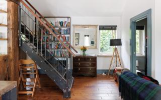 The Little Dairy, Park Farm - Pet-Friendly Rural Barn near Seaview & Ryde, Isle of Wight - 2