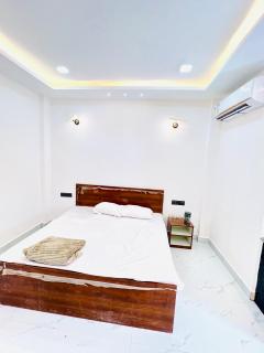 Atithi luxury home stay - 8