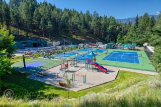 Akiskinook Resort by StayIn - Windermere - 0