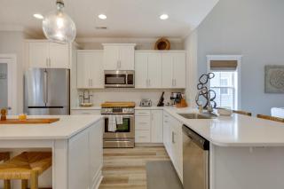 Spacious Home with Screened Patio in Wilmington! - Wilmington - 4