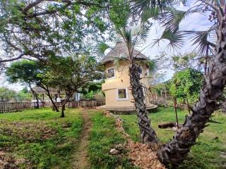 Tiny house, kitchen downstairs - Shimoni - 5