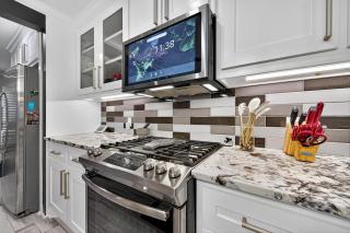 Smart Lighting, Master Suite & Game Room Fun - 8