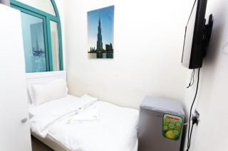 luxury studio in heart of marina Dubai - 4