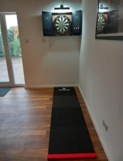 The Lodge - luxurious country stay with Hot tub, Games room and Gym - Canterbury - 3