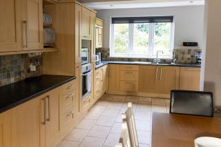 The Lodge - luxurious country stay with Hot tub, Games room and Gym - Canterbury - 4