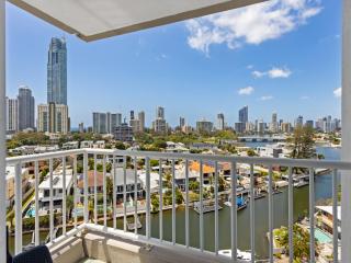 Modern 2Bed2BA, Heated Pool, BBQ, Balcony - Gold Coast - 8