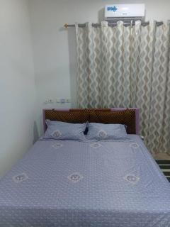 FTC Vacation Home, 3 Bedrooms Lodge at Atimpoku, 2 mins from Royal Senchi - - 6