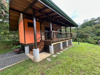 La cabana de Tata books, nature, and contemplation - 7