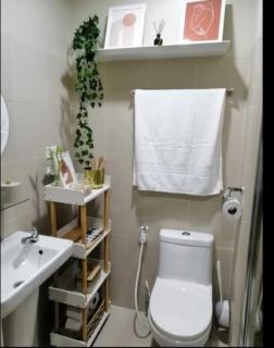 Vistaro Stays at Fame Residences - 4