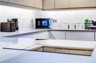 Stylish 2 bedroom London Penthouse - Bright, Airy & Private - London - 9