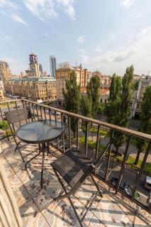 Квартира поруч з Бессарабським ринком - 1