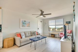 Condo at Upham Beach Park with Heated Pool Access! - 9