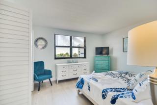 Condo at Upham Beach Park with Heated Pool Access! - 2