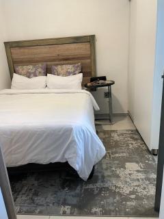 Cozy Home Away From Home The Base Apartment - 2